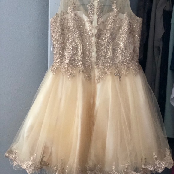 Dress - Picture 2 of 2